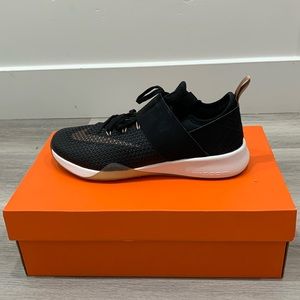 Nike women’s shoe